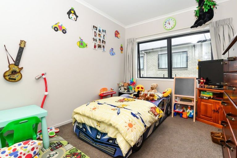 Photo of property in 3/16 Jones Crescent, Melville, Hamilton, 3206