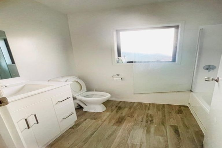 Photo of property in 20 Gambare Place, Wattle Downs, Auckland, 2103