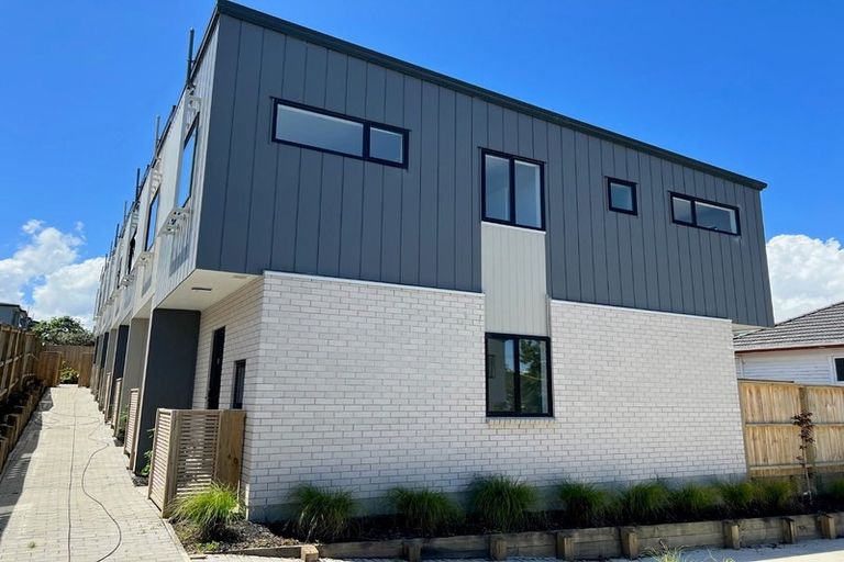 Photo of property in 3/47 Arawa Street, New Lynn, Auckland, 0600