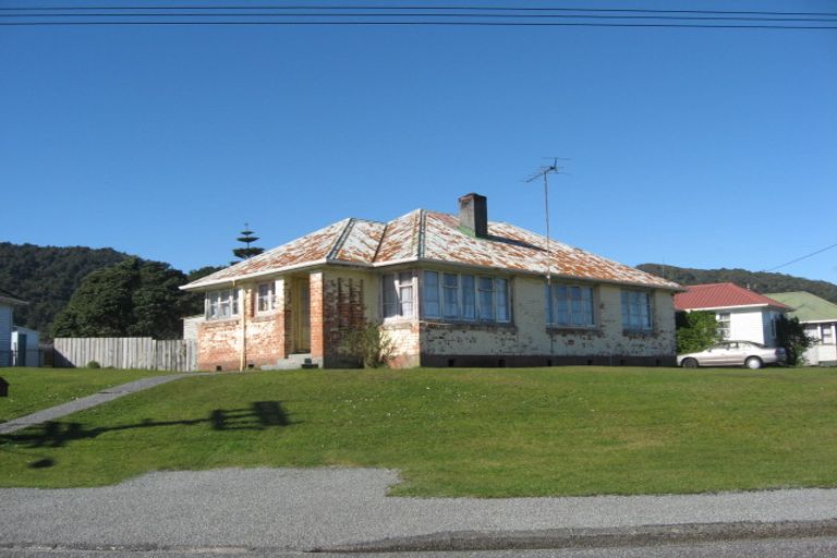 Photo of property in 49 Fitzgerald Street, Cobden, Greymouth, 7802