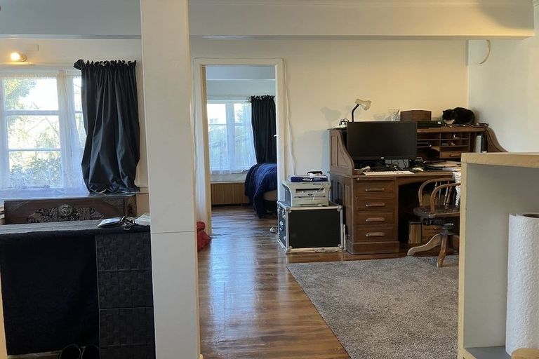 Photo of property in 47a Matai Road, Stanmore Bay, Whangaparaoa, 0932