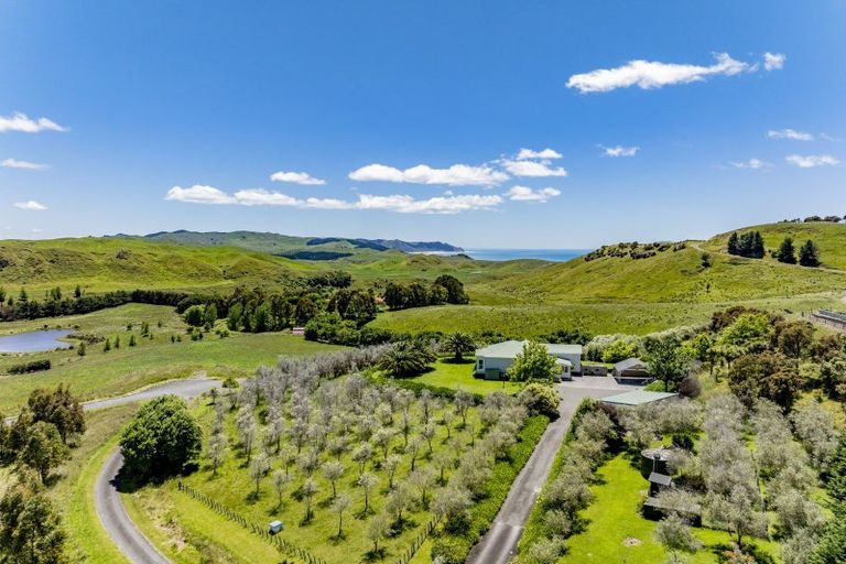 Photo of property in 52 Waipuka Road, Waimarama, Havelock North, 4294