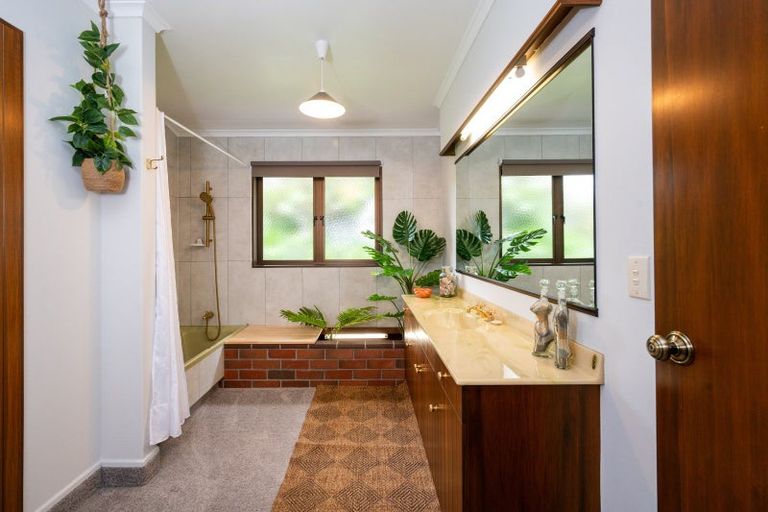 Photo of property in 32 Durham Drive, Havelock North, 4130