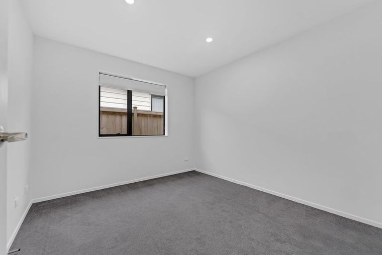 Photo of property in 14 Noia Way, Karaka, Papakura, 2113