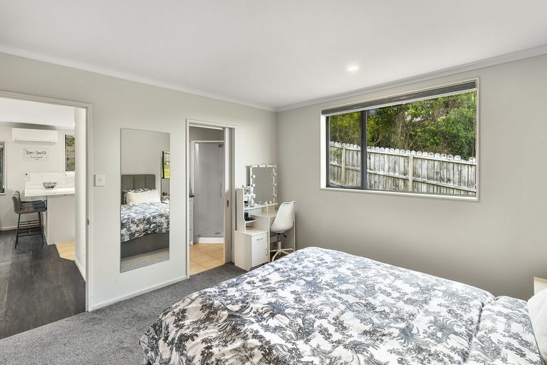 Photo of property in 17a Keri Vista Rise, Papakura, 2110