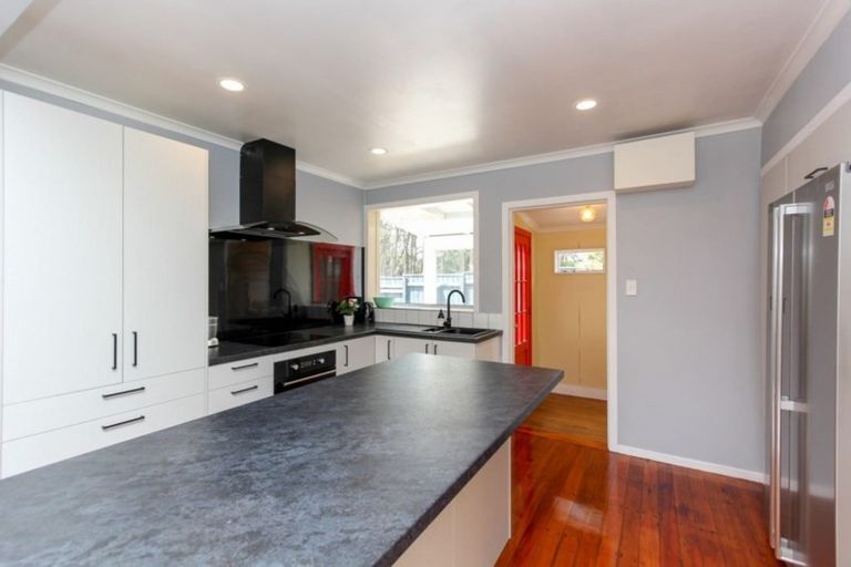 Photo of property in 134 Frankley Road, Frankleigh Park, New Plymouth, 4310