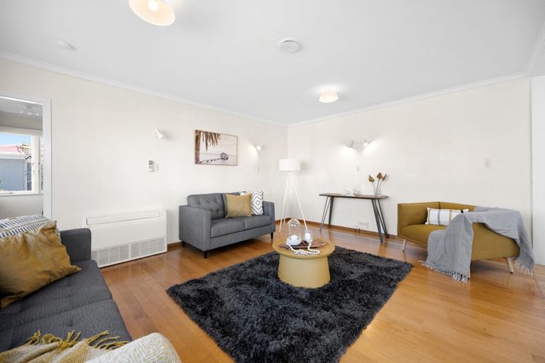 Photo of property in 15 Sheridan Street, Silverdale, Hamilton, 3216