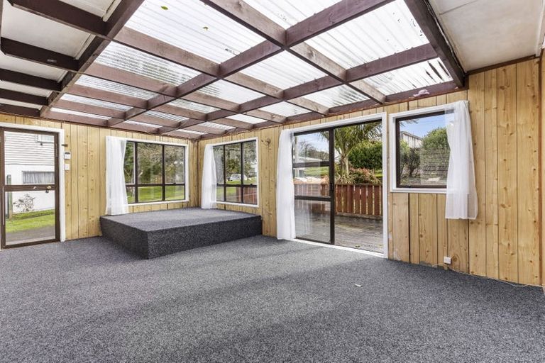 Photo of property in 2 Johnston Road, Mount Wellington, Auckland, 1060