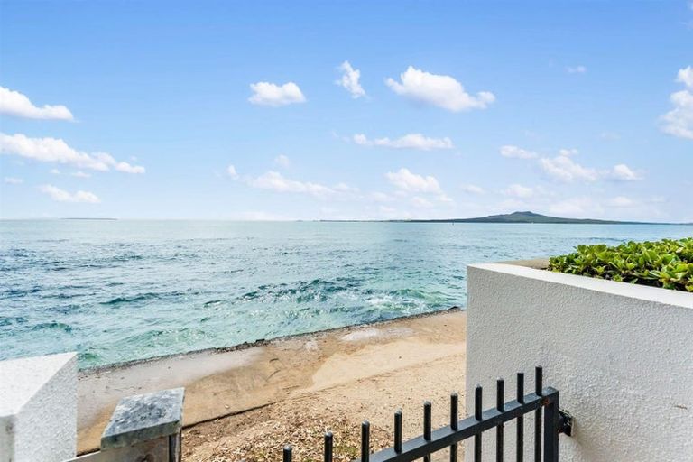 Photo of property in 2/8a Audrey Road, Takapuna, Auckland, 0620