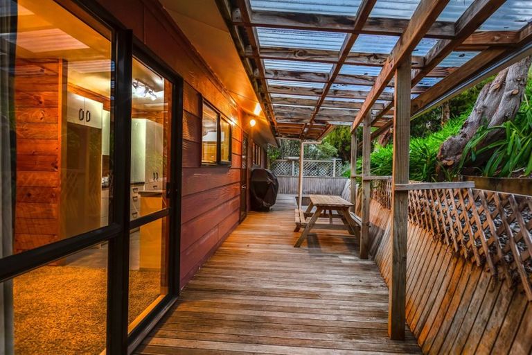 Photo of property in 8 Shackle Lane, Whitby, Porirua, 5024