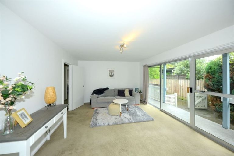 Photo of property in 2/123 Wakefield Avenue, Sumner, Christchurch, 8081