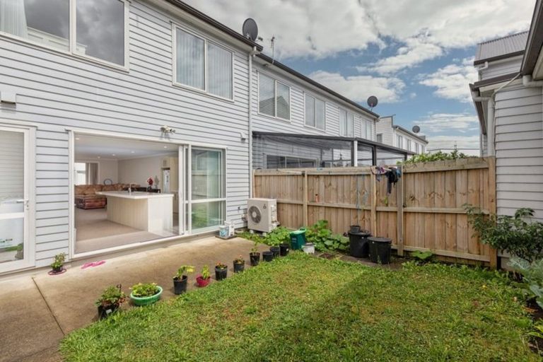 Photo of property in 41 Hollowout Street, Takanini, 2112