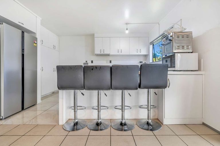 Photo of property in 11 Dunton Drive, Welcome Bay, Tauranga, 3112