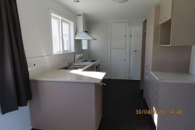 Photo of property in 39 Mcclintock Road, Massey, Auckland, 0614