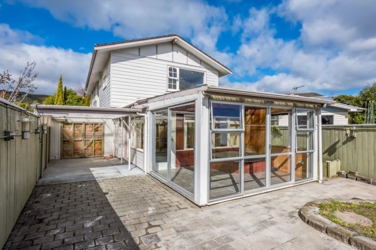Photo of property in 82 Oxford Terrace, Epuni, Lower Hutt, 5011
