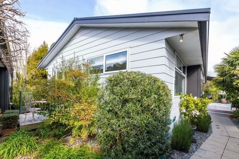 Photo of property in 15 Kurupae Road, Hilltop, Taupo, 3330