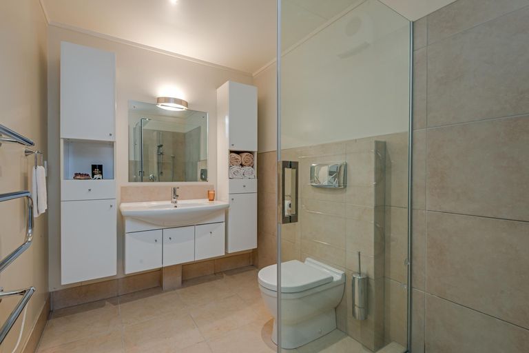 Photo of property in 47 Ruapehu Drive, Fitzherbert, Palmerston North, 4410