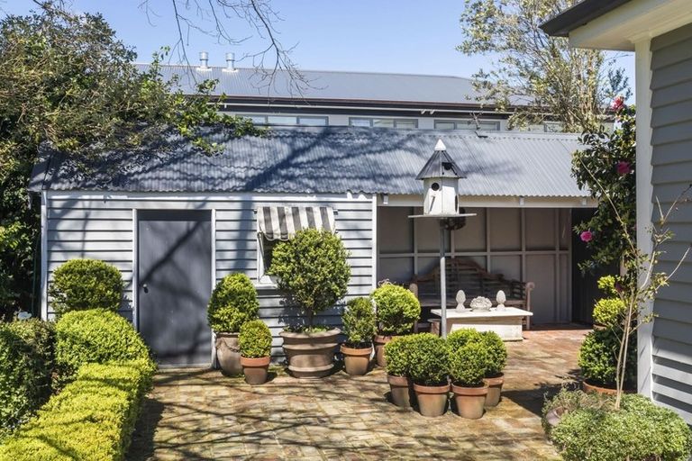 Photo of property in 54 Fendalton Road, Fendalton, Christchurch, 8014