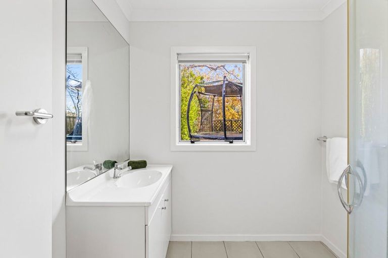 Photo of property in 219a Tukapa Street, Westown, New Plymouth, 4310