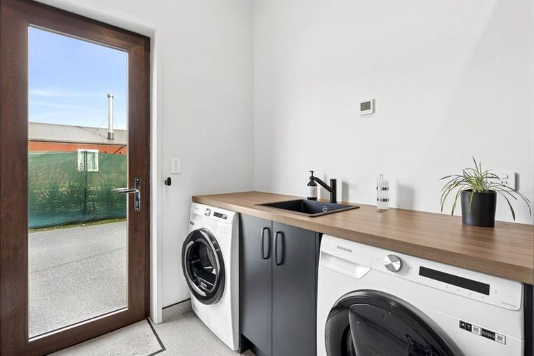 Photo of property in 185 Burdon Loop, Lake Hawea, 9382