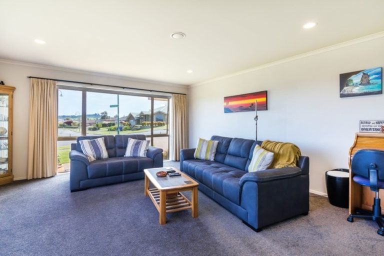 Photo of property in 8 Vaucluse Drive, Nukuhau, Taupo, 3330