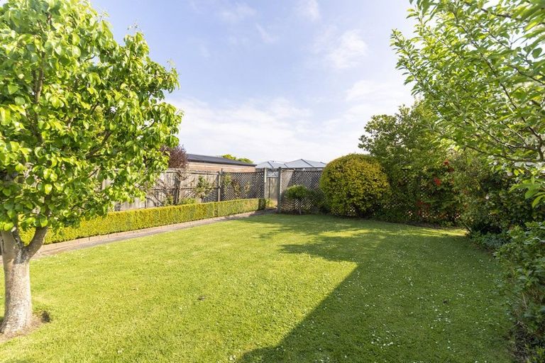 Photo of property in 65 Hartley Avenue, Strowan, Christchurch, 8052