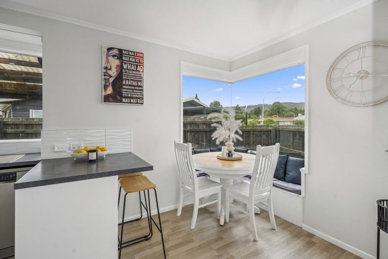 Photo of property in 10 Clouston Crescent, Fenton Park, Rotorua, 3010