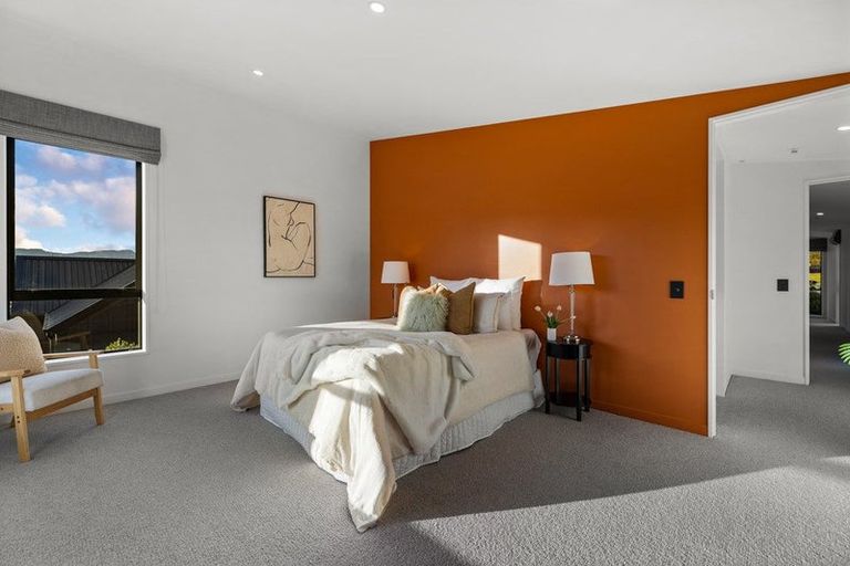 Photo of property in 69 Howden Drive, Jacks Point, 9371