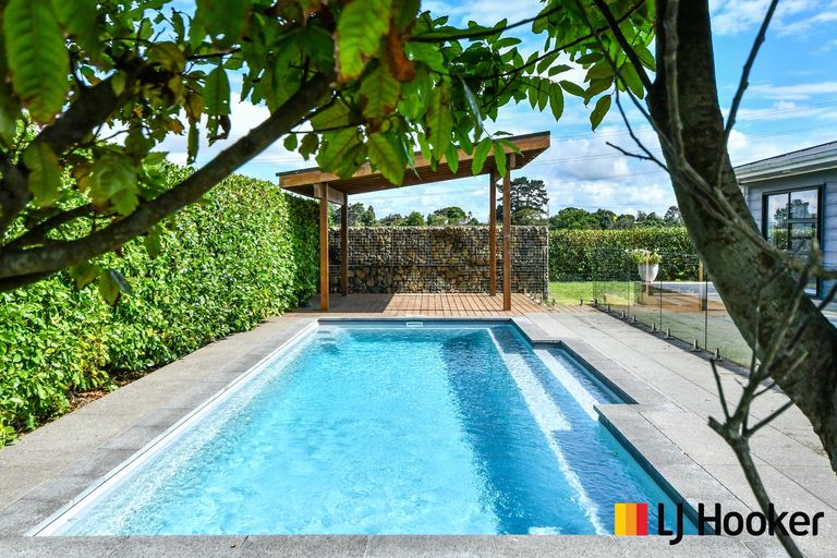 Photo of property in 384 Glenbrook Station Road, Glenbrook, Waiuku, 2681