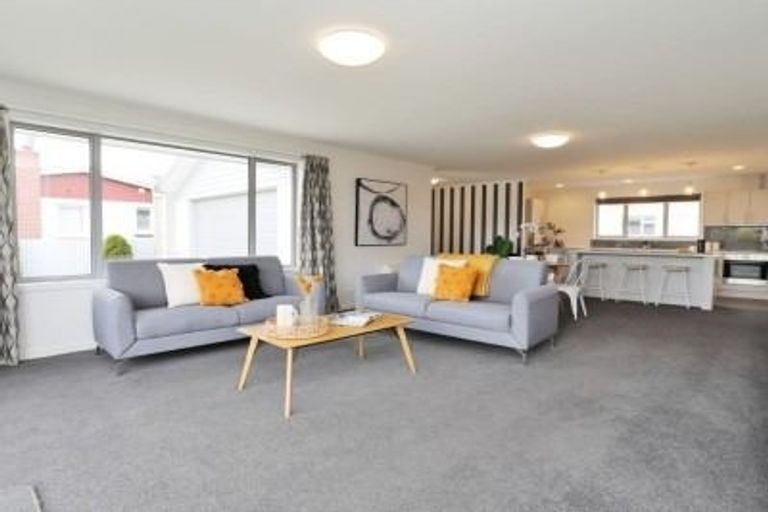 Photo of property in 12 Queen Street, Winton, 9720