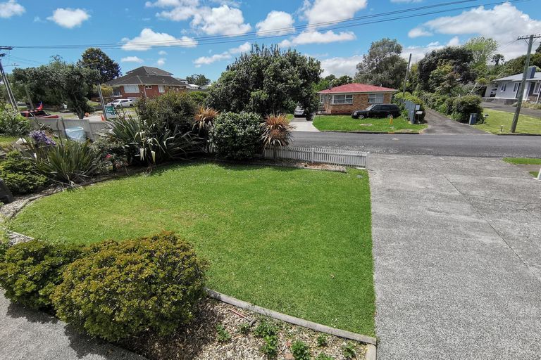 Photo of property in 6 Miles Avenue, Papatoetoe, Auckland, 2025