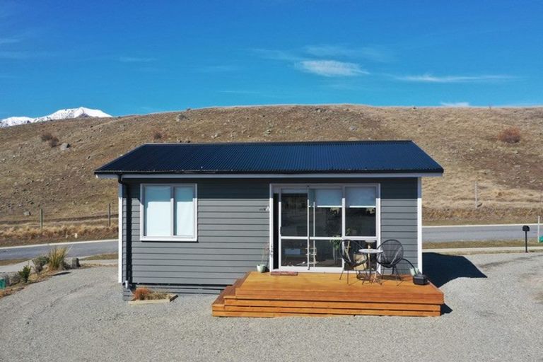 Photo of property in 33 Mistake Drive, Lake Tekapo, 7999