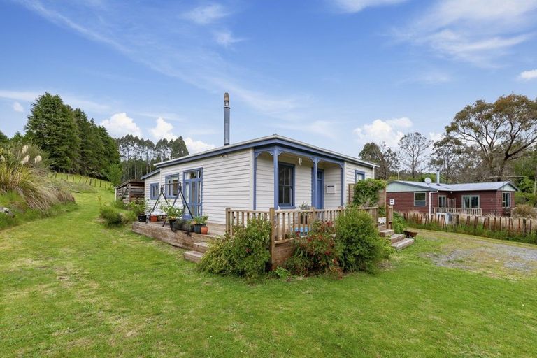 Photo of property in 18 Raurimu Road, Raurimu, Owhango, 3989
