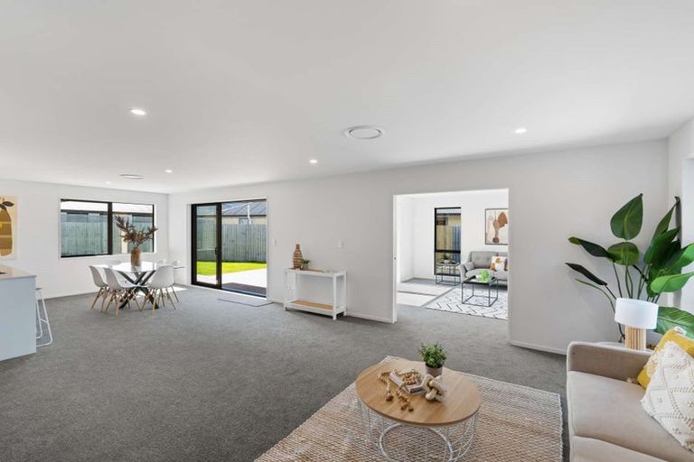 Photo of property in 52 Burnham School Road, Rolleston, 7614