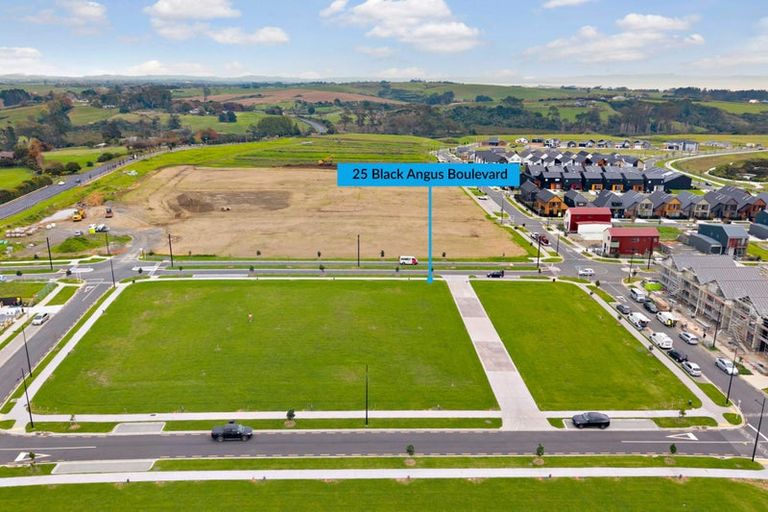 Photo of property in 25 Black Angus Boulevard, Karaka, 2580
