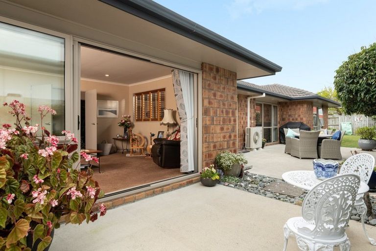 Photo of property in 110 Oriental Parade, Papamoa Beach, Papamoa, 3118