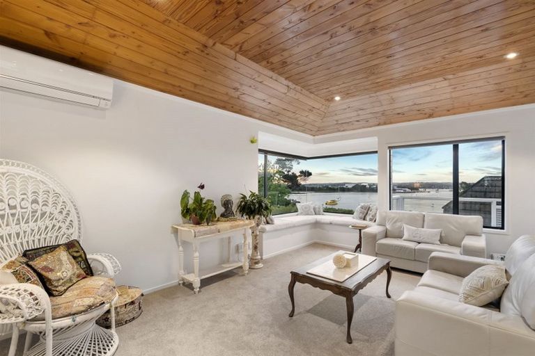 Photo of property in 1/34 Oruamo Place, Beach Haven, Auckland, 0626