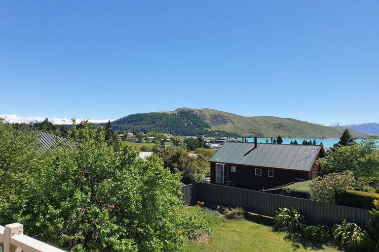 Photo of property in 35 Murray Place, Lake Tekapo, 7999