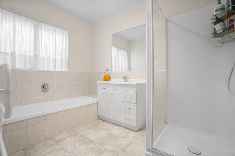 Photo of property in 79 Longford Park Drive, Takanini, 2112