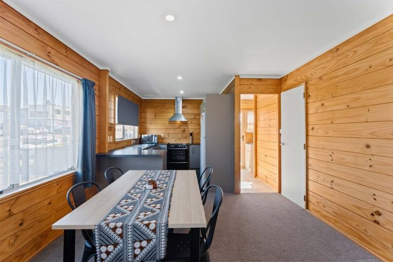 Photo of property in 2 Dimock Street, Titahi Bay, Porirua, 5022