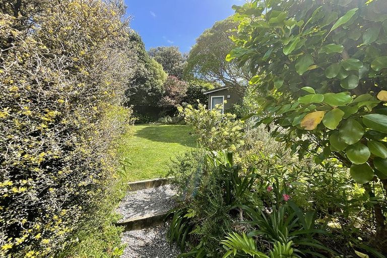 Photo of property in 2 Te Kura Road, Pukerua Bay, 5026