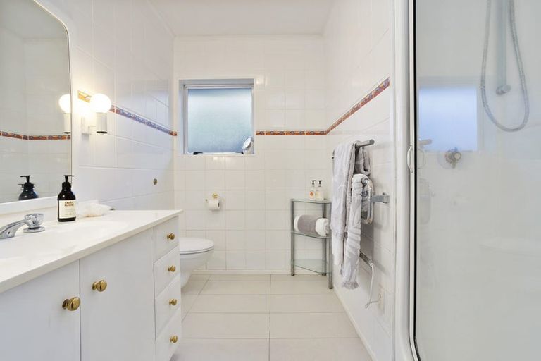 Photo of property in 14 Wiseley Road, Hobsonville, Auckland, 0618