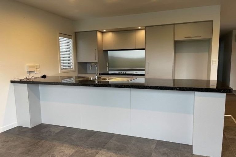 Photo of property in 1 Fender Close, Pyes Pa, Tauranga, 3112