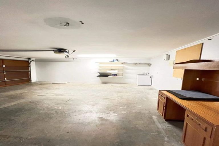 Photo of property in 4/124 Pakuranga Road, Pakuranga, Auckland, 2010