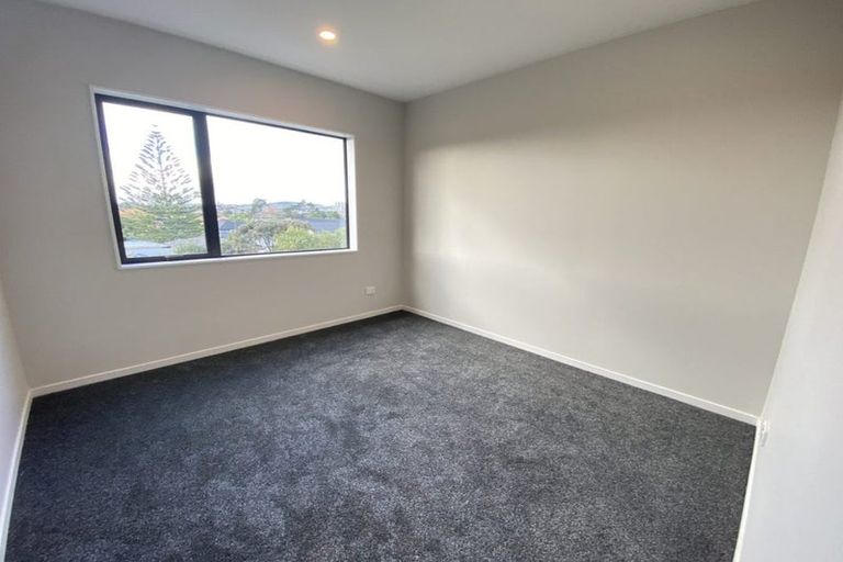 Photo of property in 3c Westall Road, New Lynn, Auckland, 0600