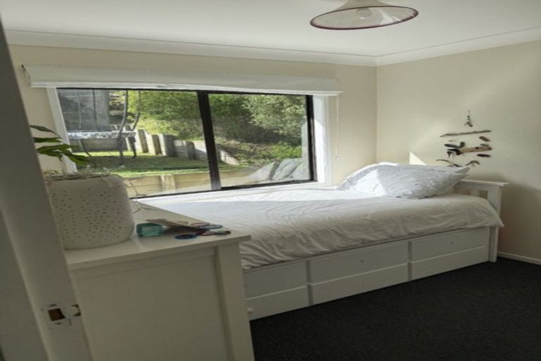 Photo of property in 1/20 Mandeville Crescent, Grenada Village, Wellington, 6037