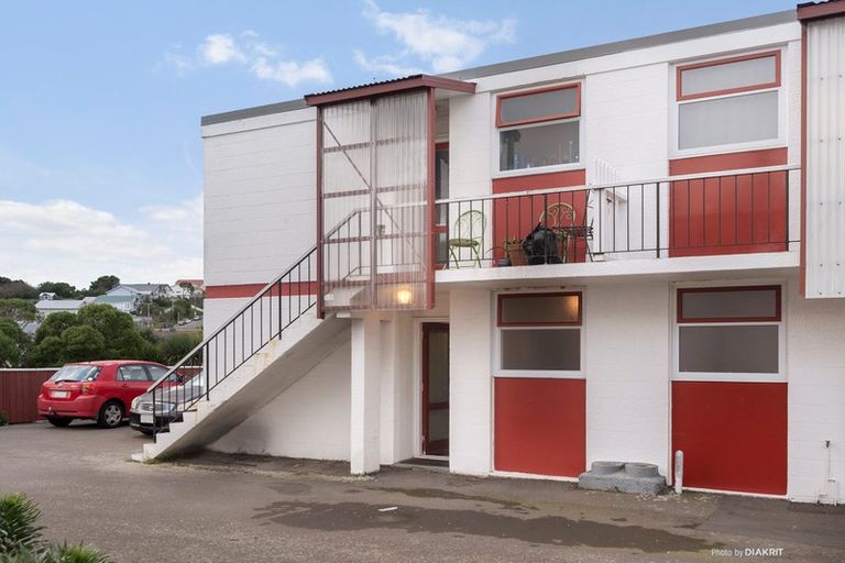 Photo of property in 5/255 Coutts Street, Rongotai, Wellington, 6022