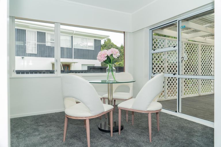 Photo of property in 41 Lawrence Crescent, Hillpark, Auckland, 2102