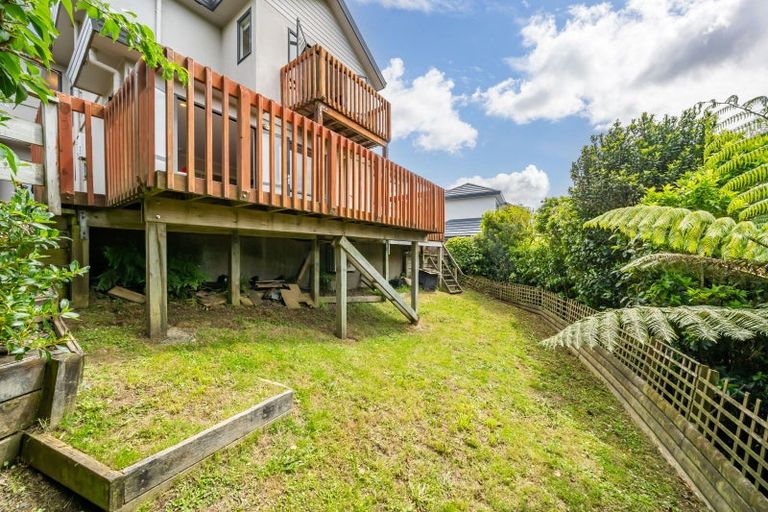 Photo of property in 25 Landsdowne Terrace, Karori, Wellington, 6012
