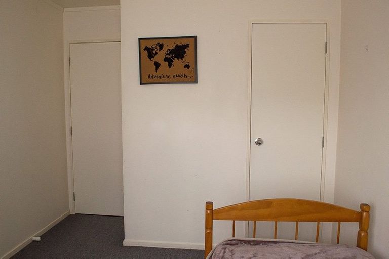 Photo of property in 95 Seaview Road, Glenfield, Auckland, 0629